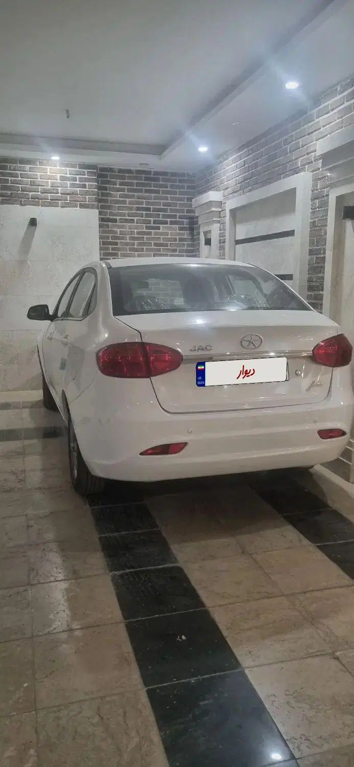 جک J4 اتوماتیک آپشنال - 1404