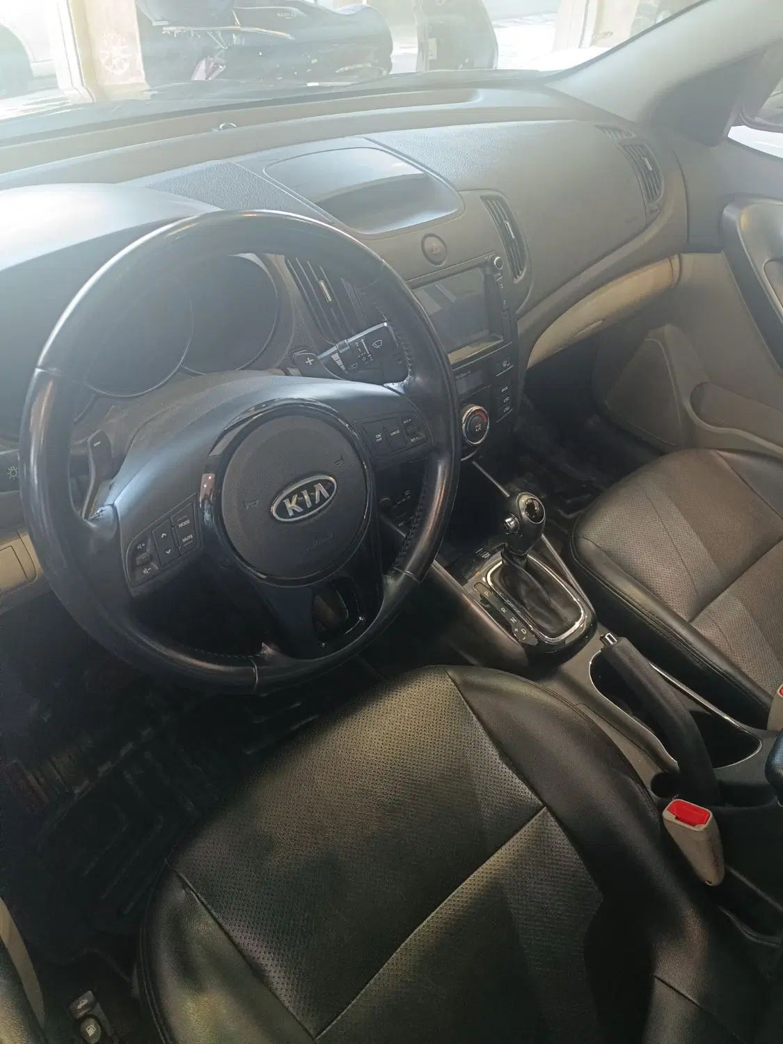 کیا سراتو 2.0 لیتر اتوماتیک GT لاین - 2017