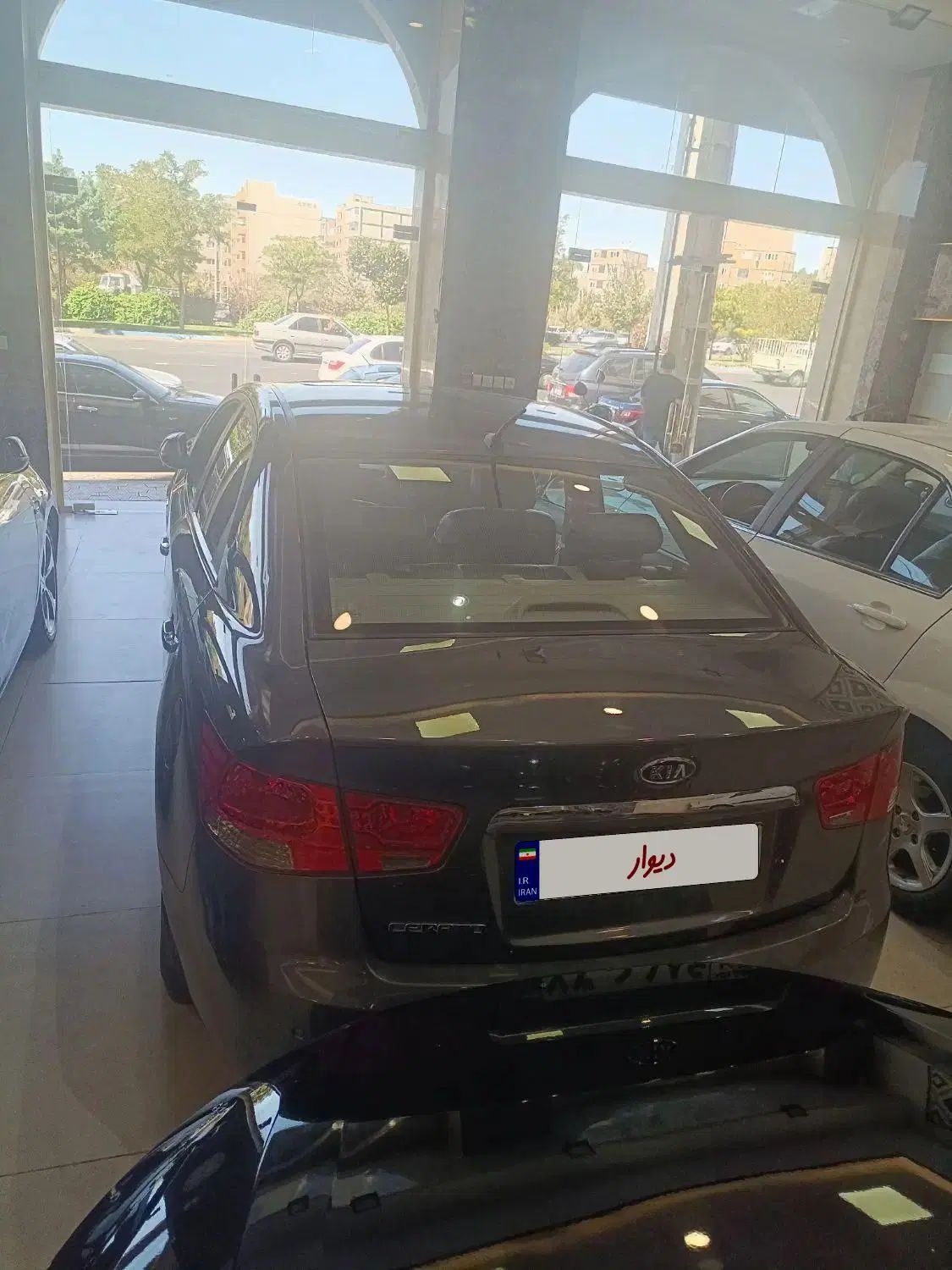 کیا سراتو 2.0 لیتر اتوماتیک GT لاین - 2017