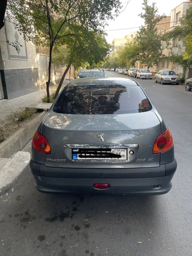 پژو ۲۰۶ صندوق دار v8 - 1394