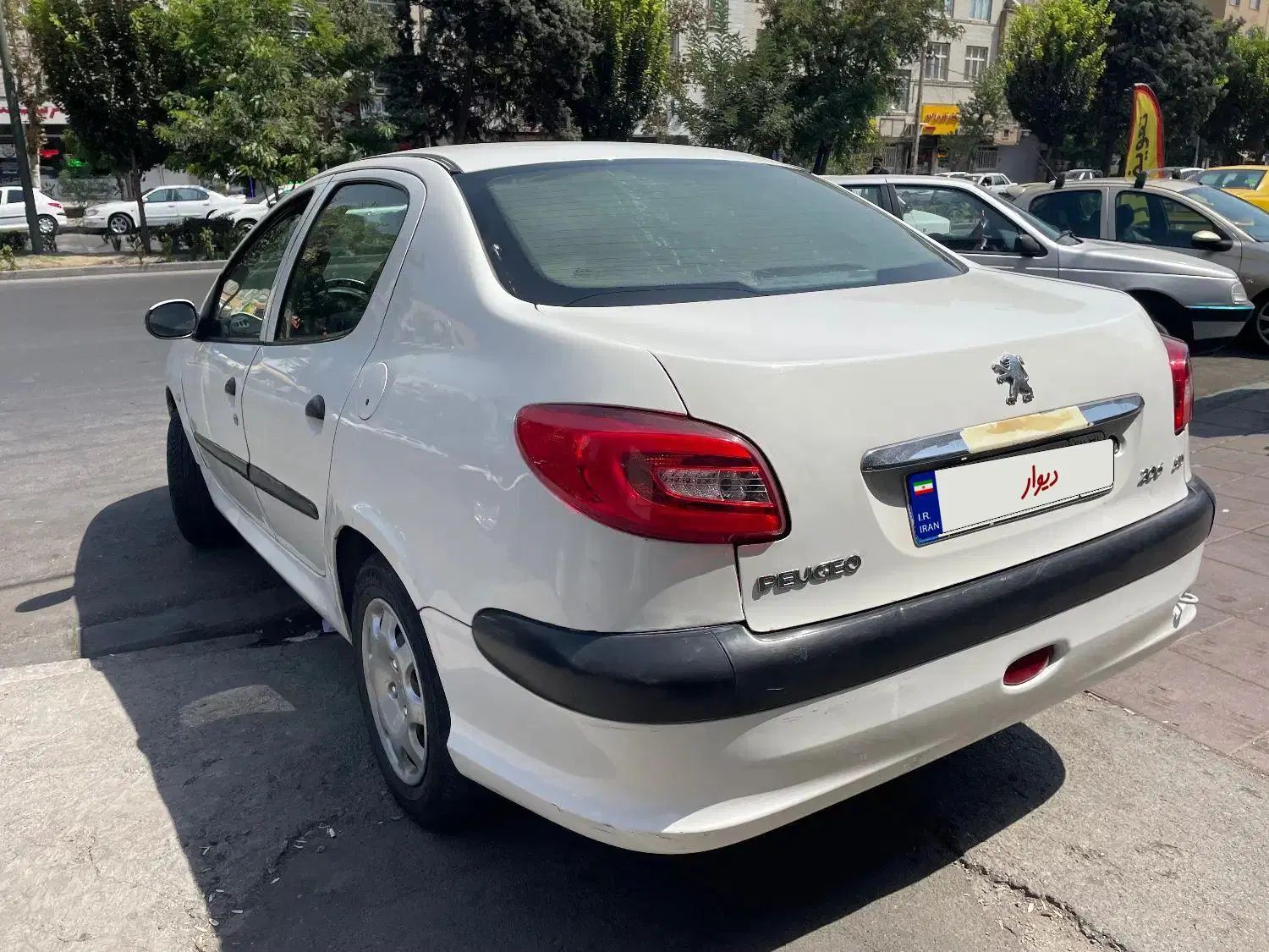 پژو ۲۰۶ صندوق دار v8 - 1387