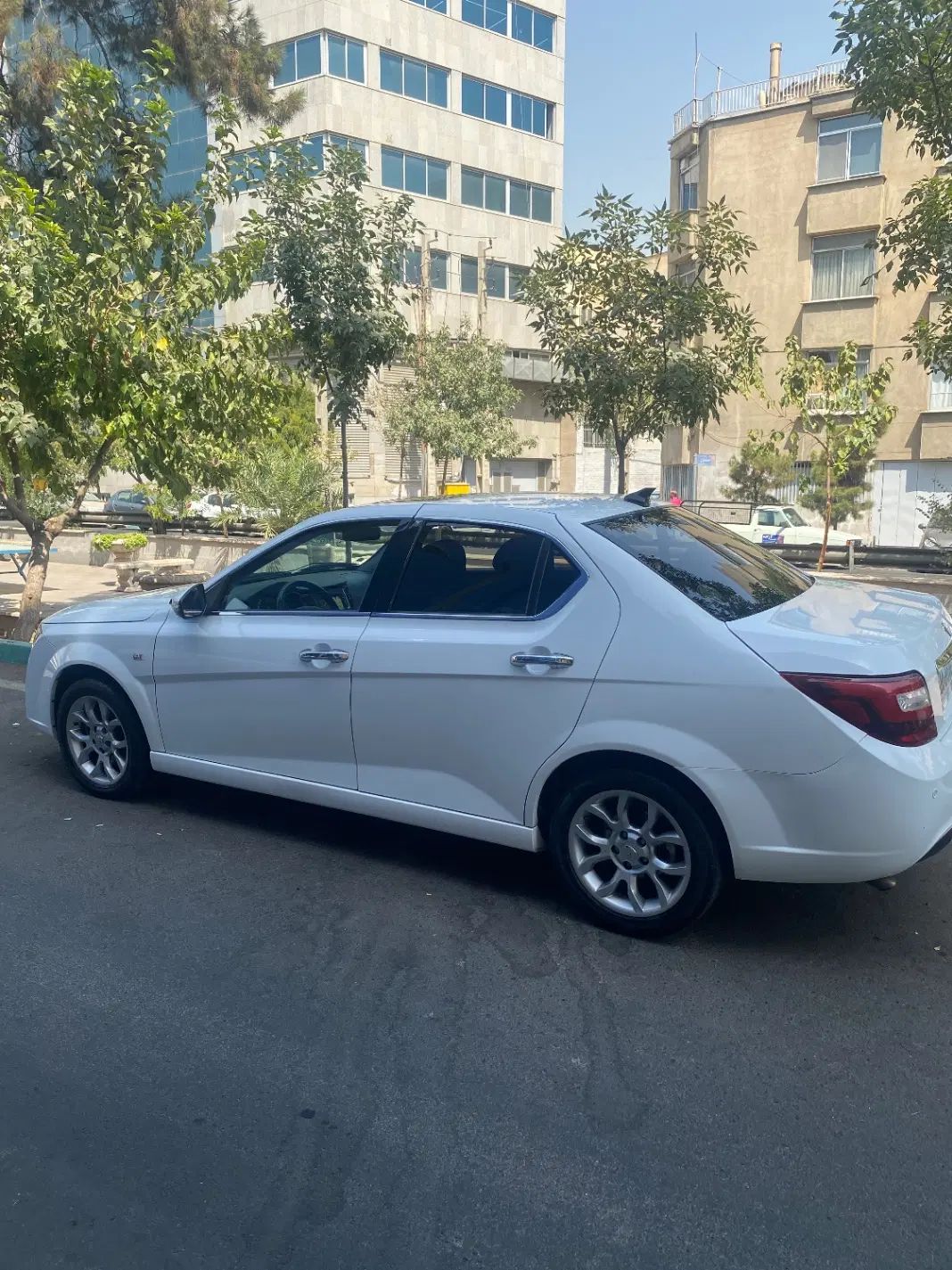 دنا پلاس توربو 6 دنده - 1401