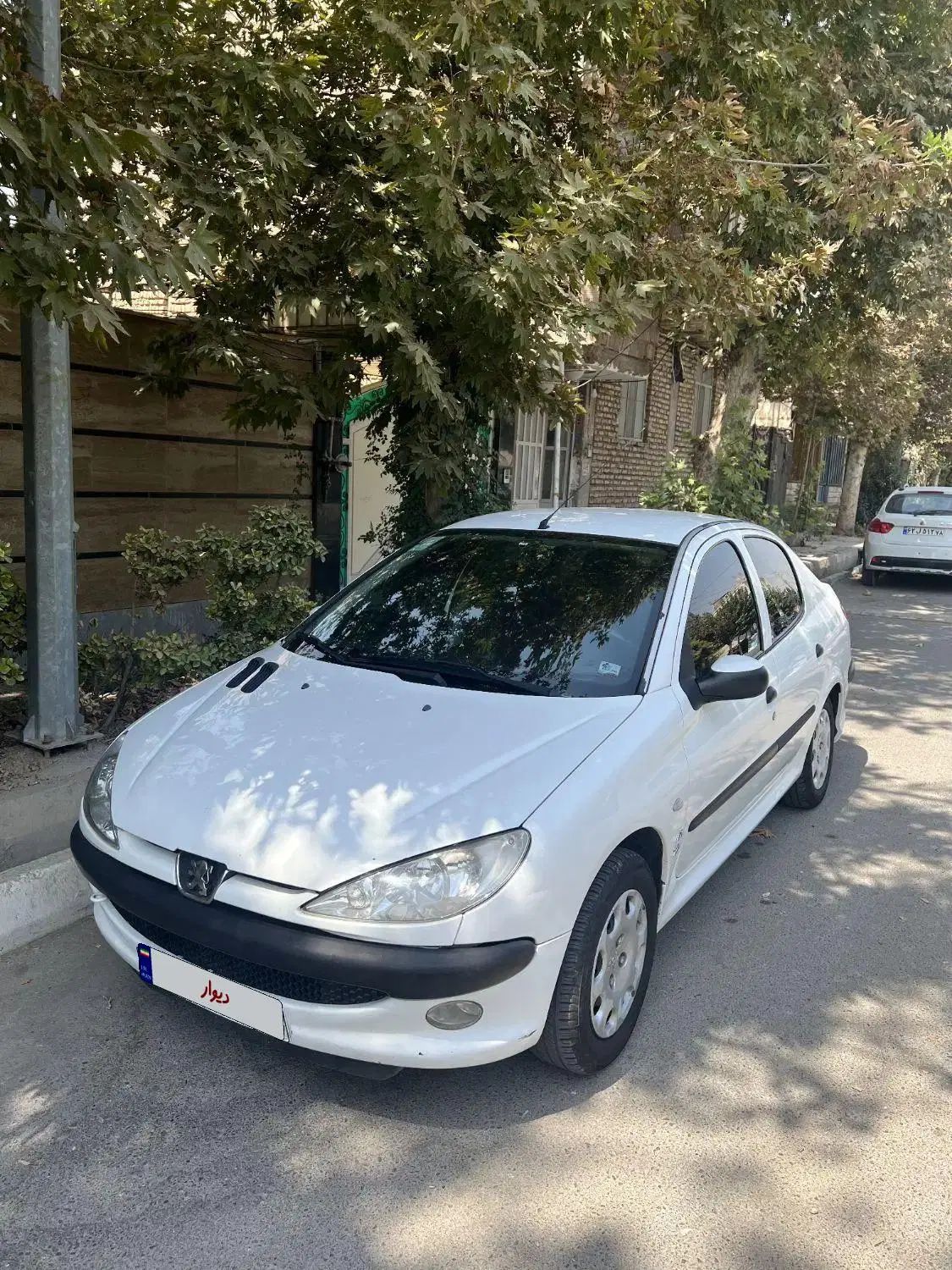 پژو ۲۰۶ صندوق دار v8 - 1395