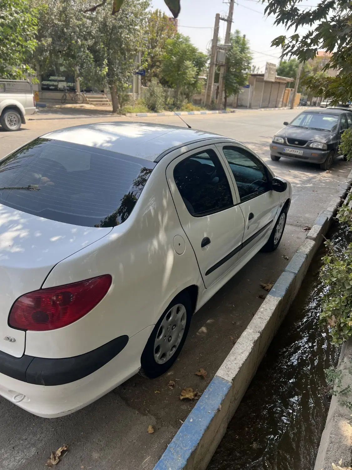 پژو ۲۰۶ صندوق دار v8 - 1395