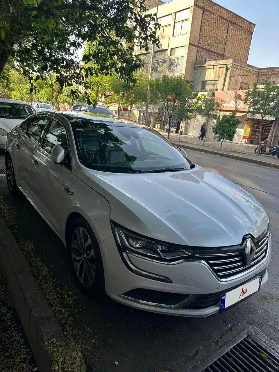 خودرو رنو، تالیسمان آگهی ann_20410142