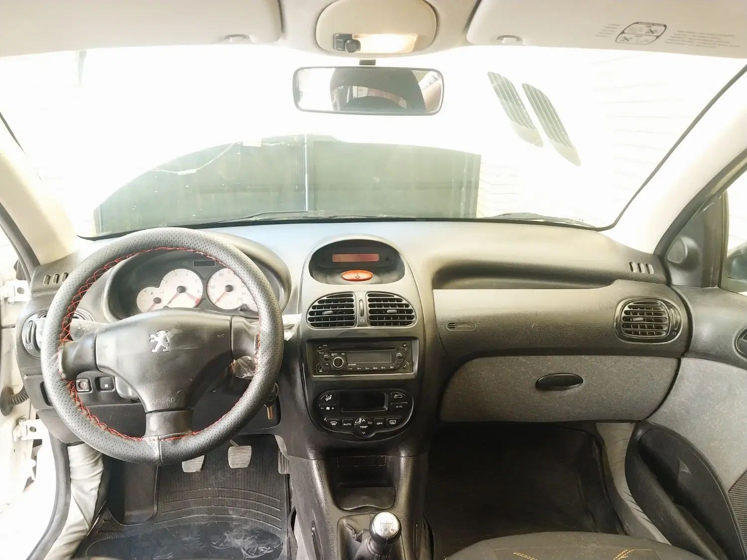 پژو ۲۰۶ صندوق دار v8 - 1389