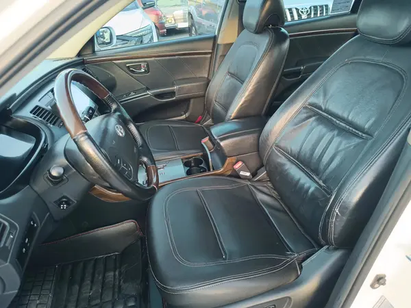 هیوندای آزرا (گرنجور) 3300cc - 2011