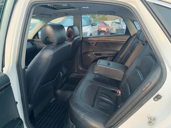 هیوندای آزرا (گرنجور) 3300cc - 2011