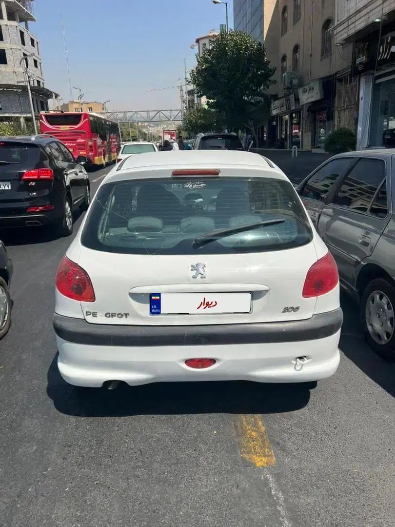 پژو ۲۰۶ صندوق دار v8 - 1393