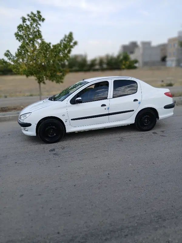 پژو ۲۰۶ صندوق دار v8 - 1393