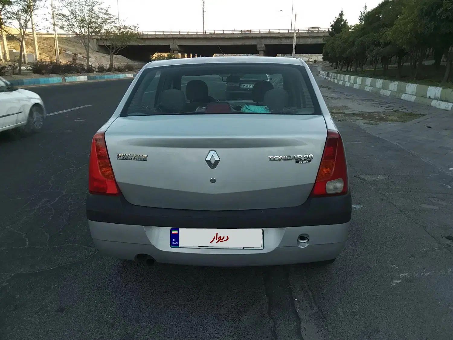 خودرو رنو، تندر 90 آگهی ann_20411321