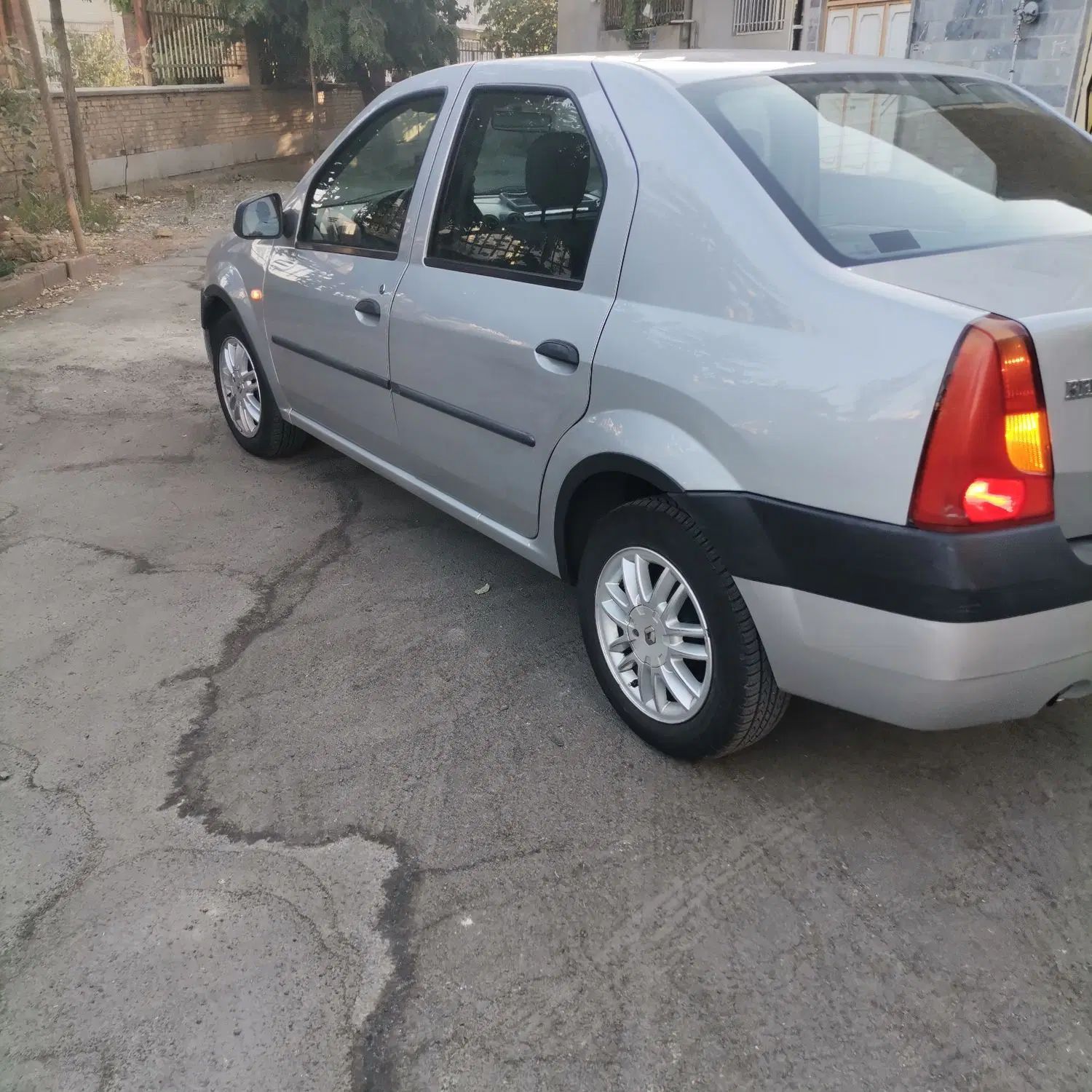 رنو تندر 90 E2 - 1393