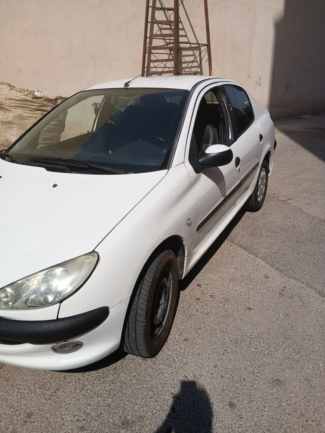 پژو ۲۰۶ صندوق دار v8 - 1390