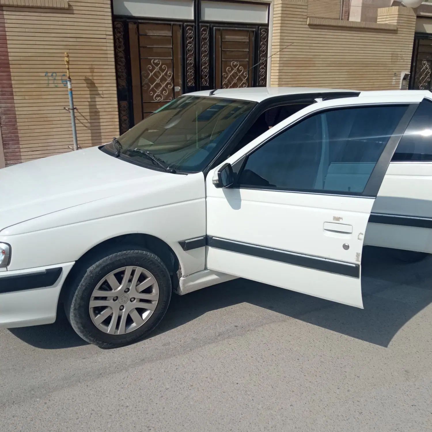 پژو پارس سال - 1402