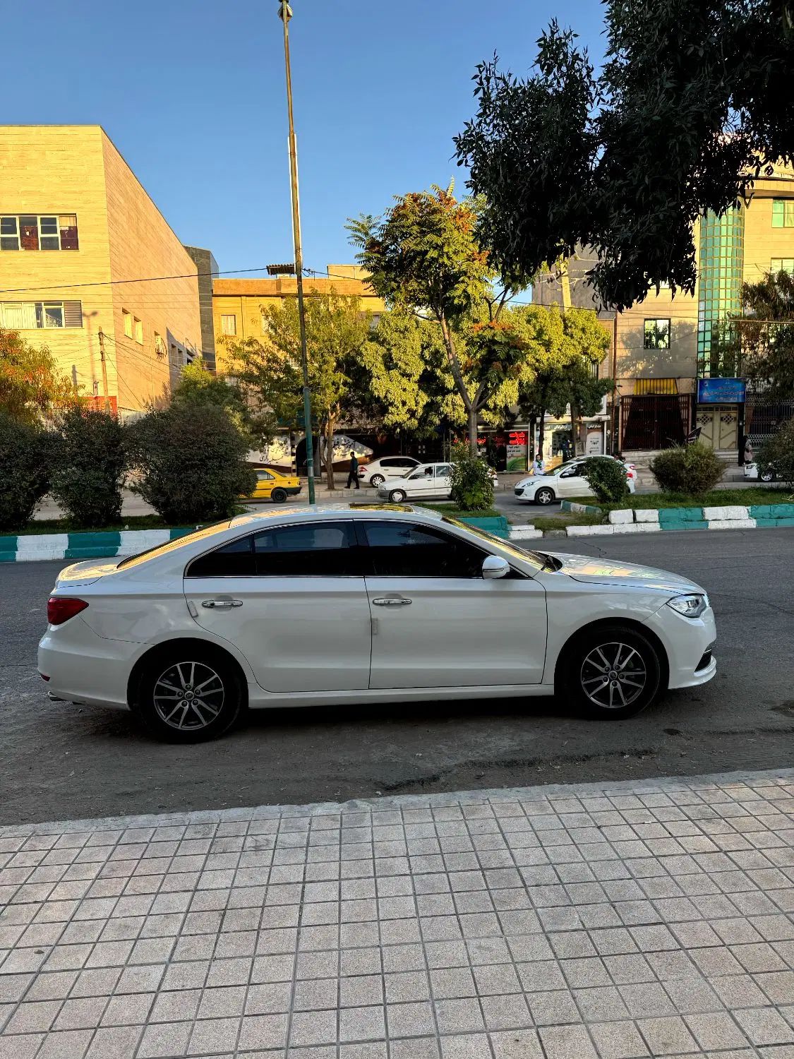 لیفان 820 اتوماتیک - 1396