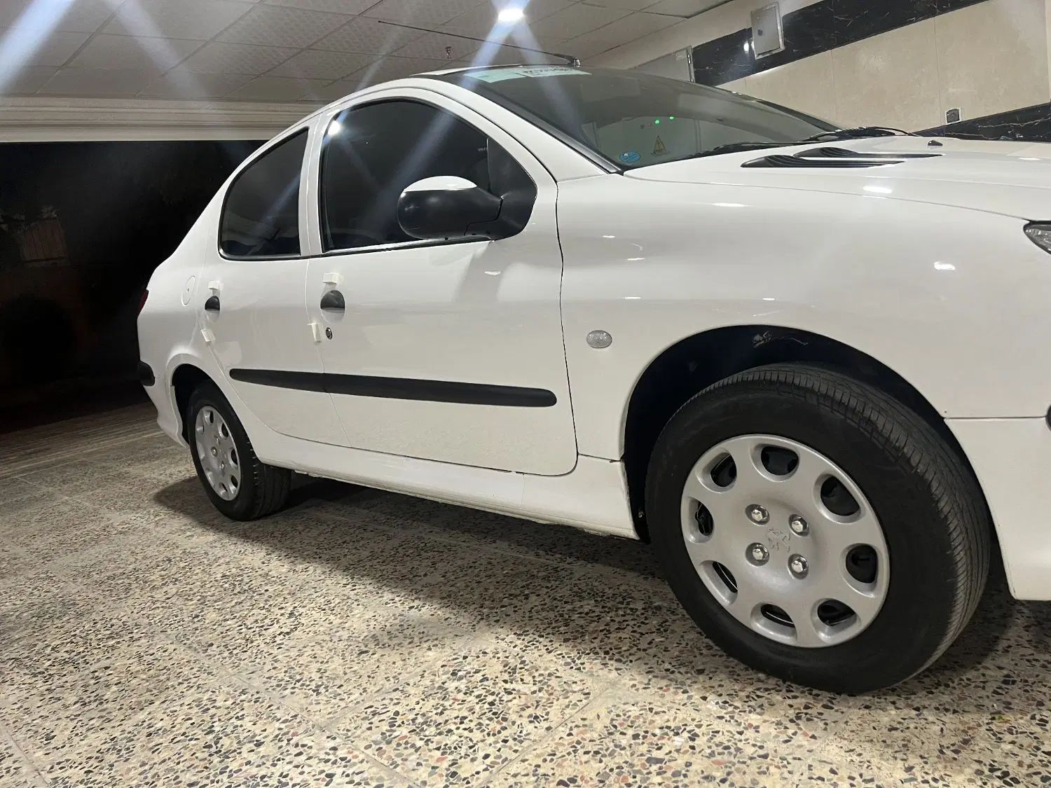 پژو ۲۰۶ صندوق دار v8 - 1397