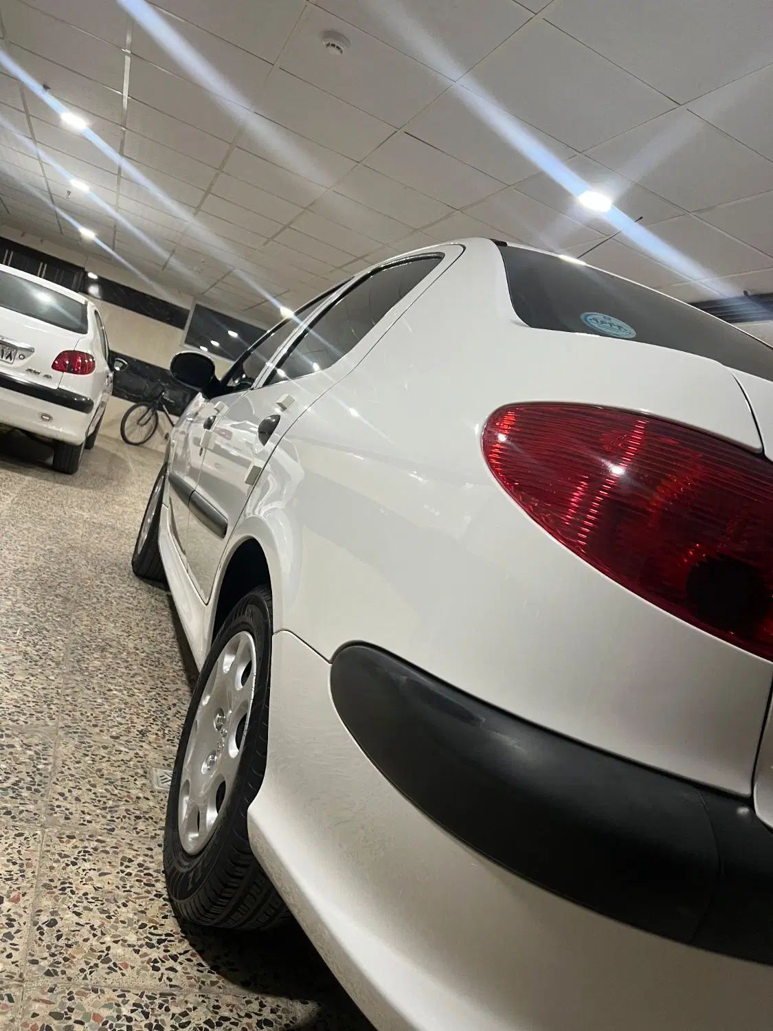 پژو ۲۰۶ صندوق دار v8 - 1397
