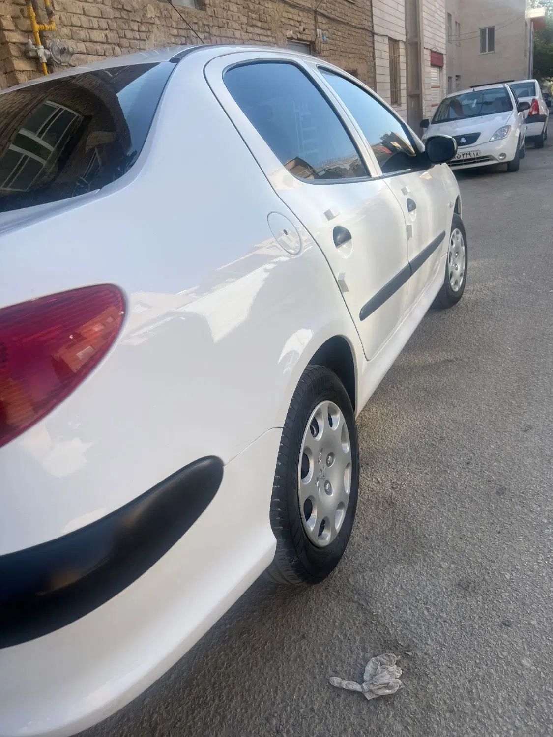 پژو ۲۰۶ صندوق دار v8 - 1397