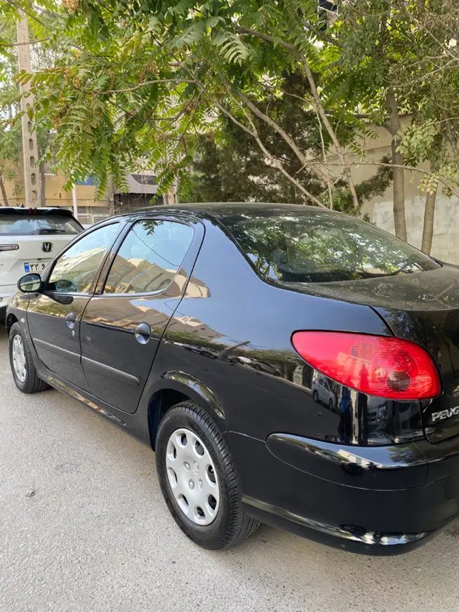 پژو ۲۰۶ صندوق دار v8 - 1395