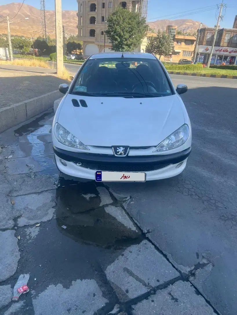 پژو ۲۰۶ صندوق دار v8 - 1389