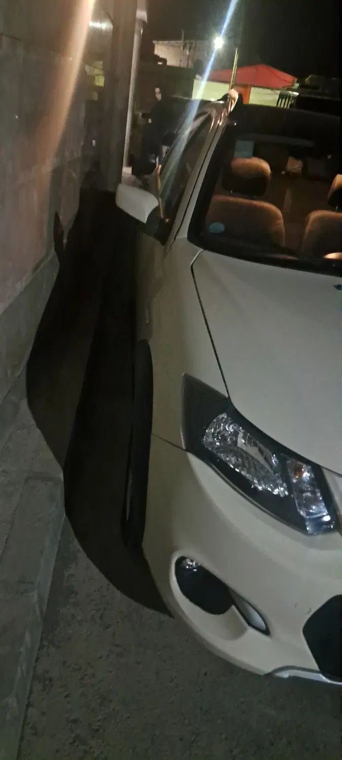 خودرو کوییک، R آگهی ann_20412180