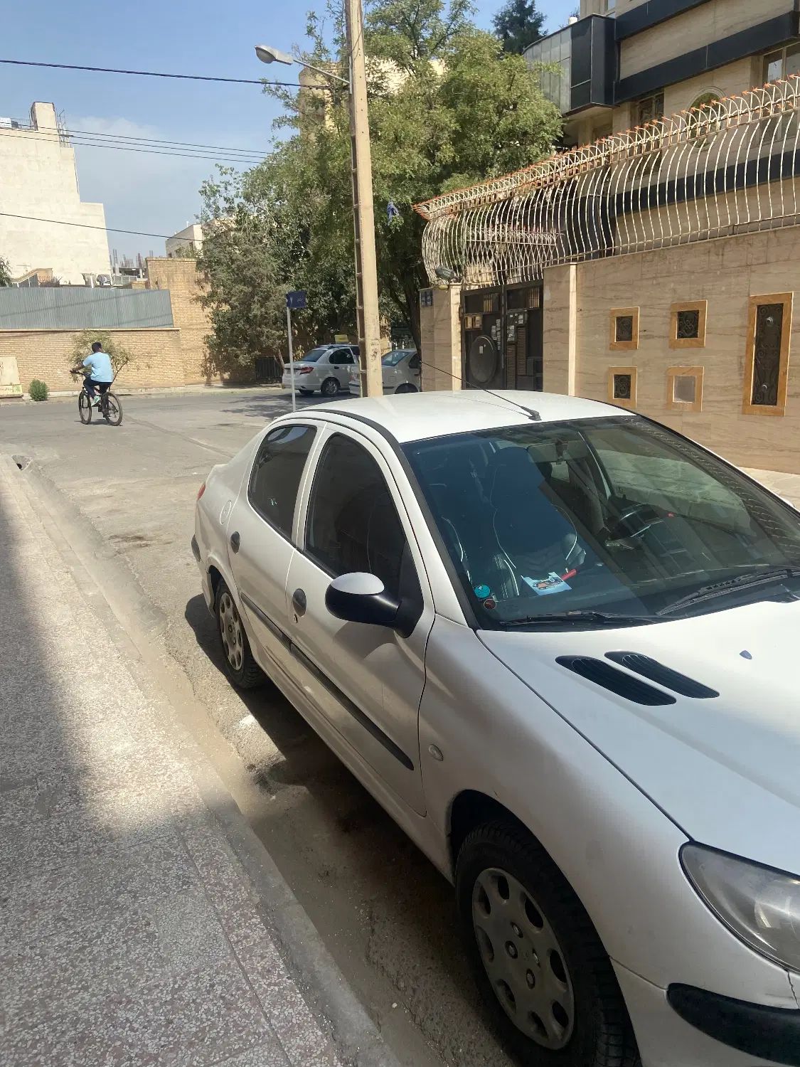پژو ۲۰۶ صندوق دار v8 - 1392