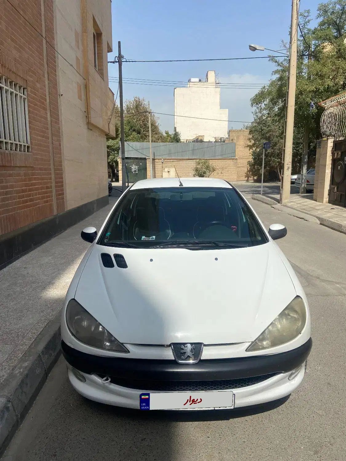 پژو ۲۰۶ صندوق دار v8 - 1392