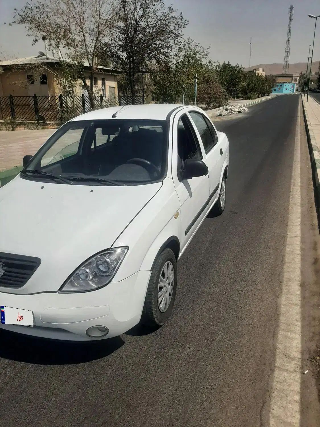 تیبا صندوق دار SX - 1393
