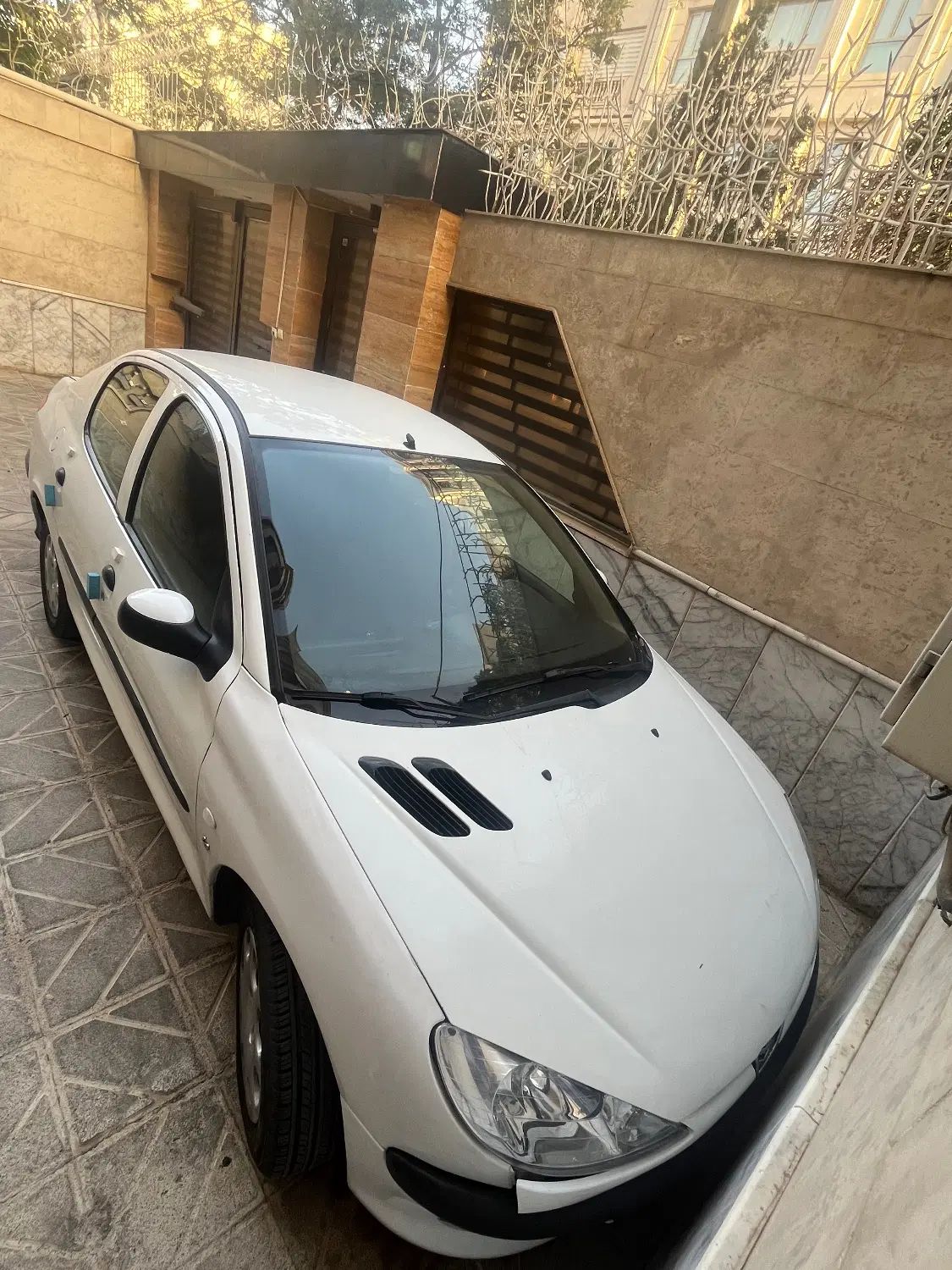 خودرو پژو، ۲۰۶ صندوق دار آگهی ann_20412512