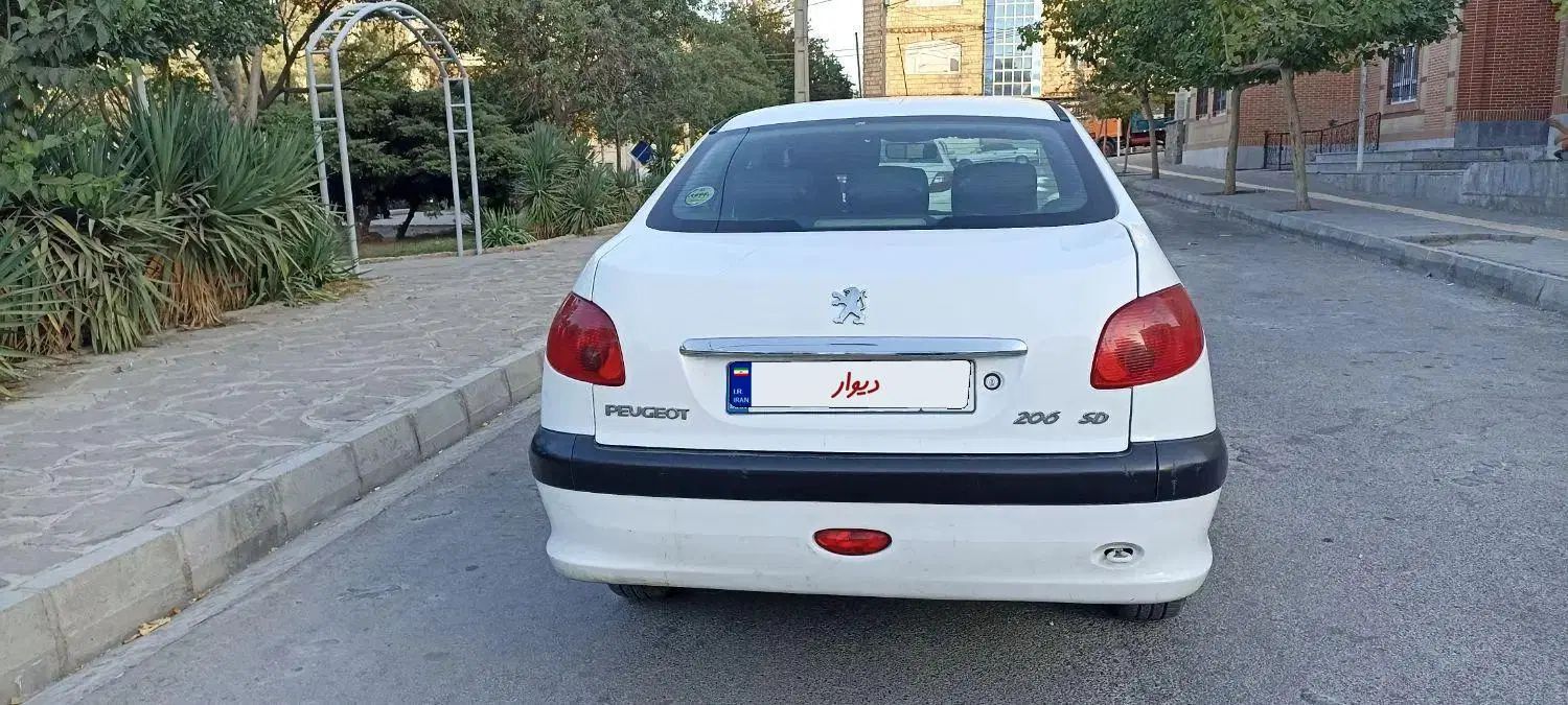 پژو ۲۰۶ صندوق دار v8 - 1398
