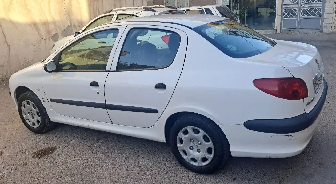 پژو ۲۰۶ صندوق دار v8 - 1399