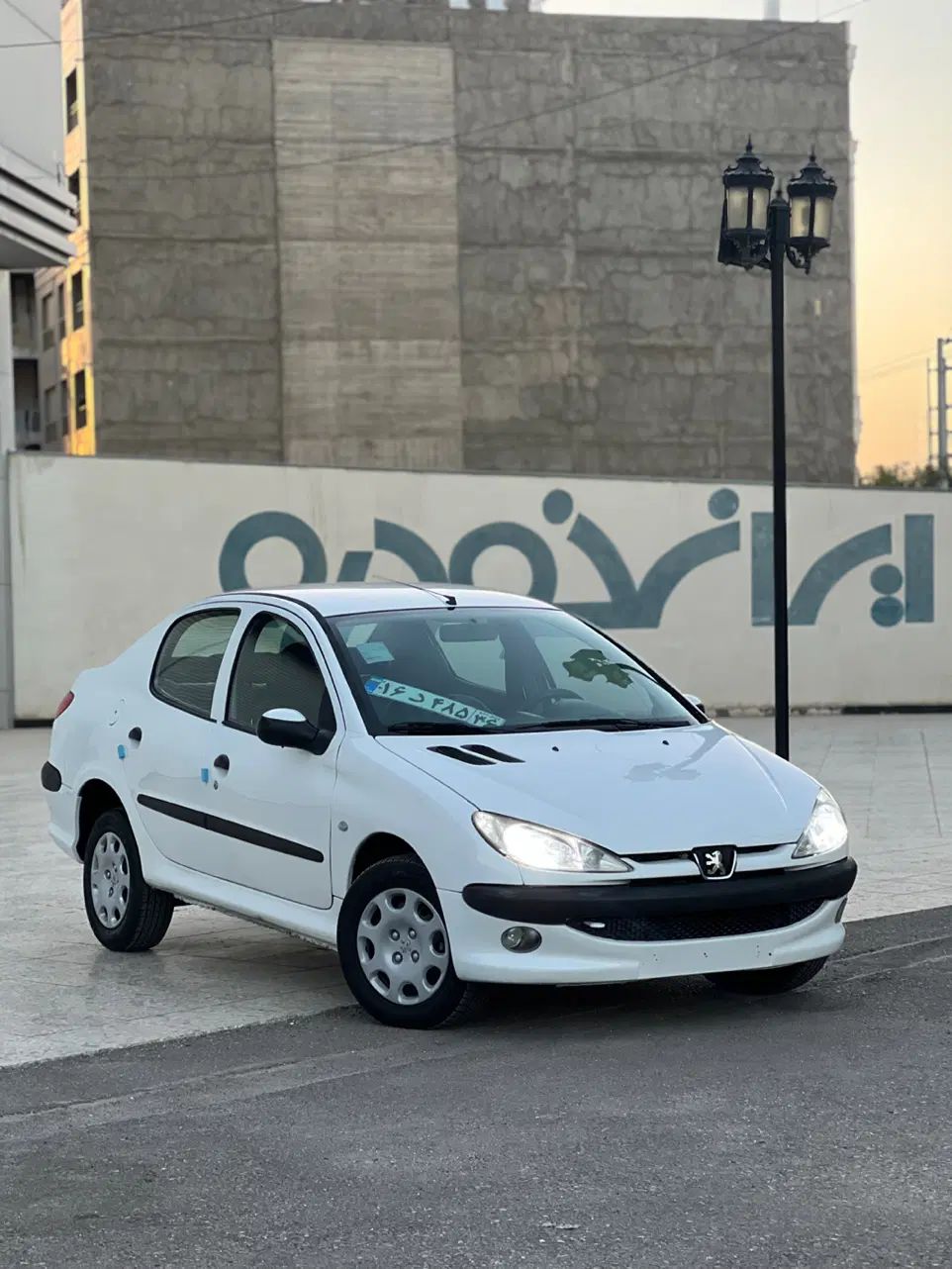 پژو ۲۰۶ صندوق دار v8 - 1394