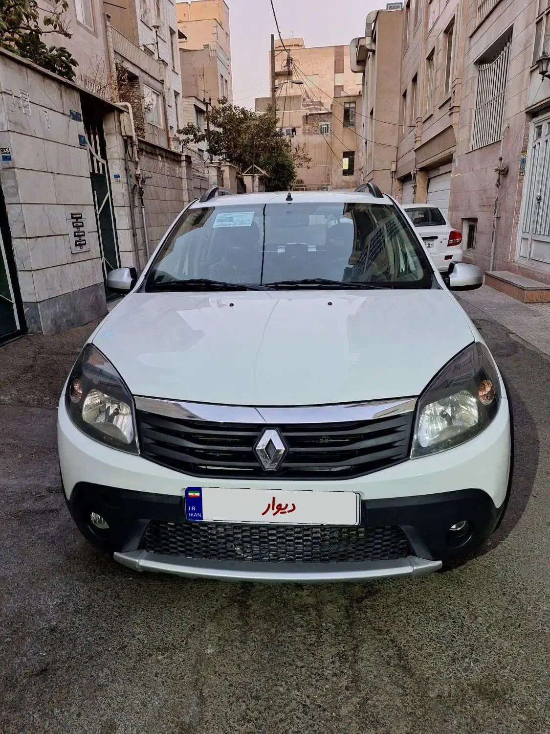 خودرو رنو، ساندرو استپ وی آگهی ann_20413677