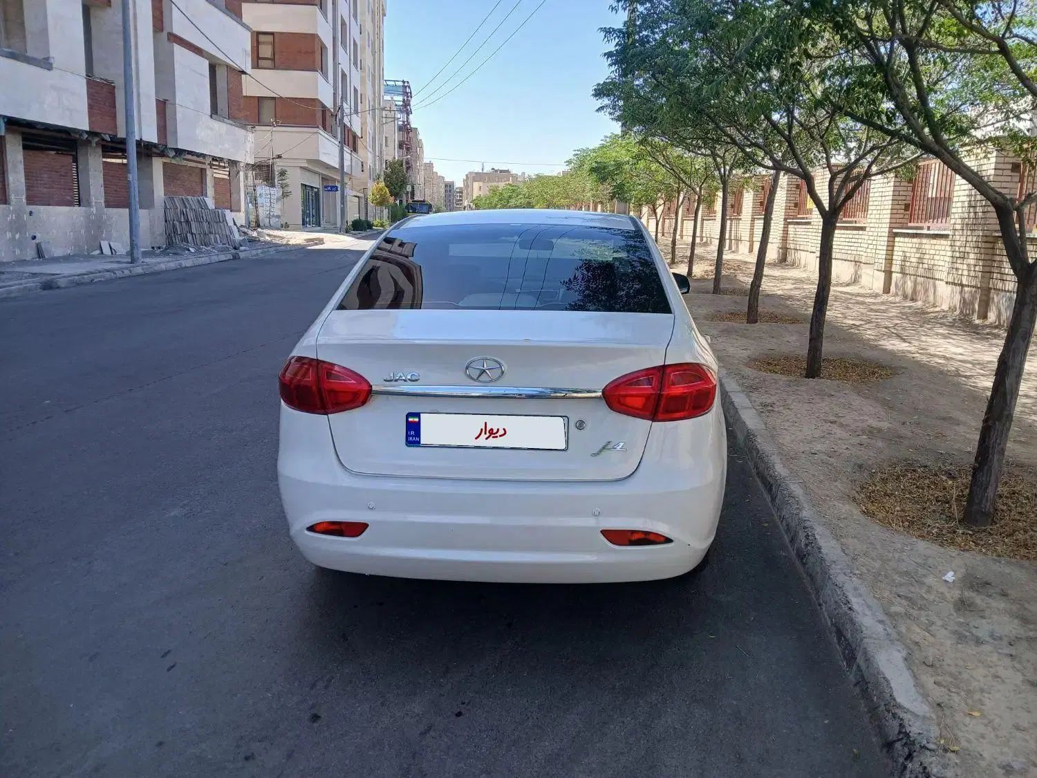 جک J4 اتوماتیک آپشنال - 1402