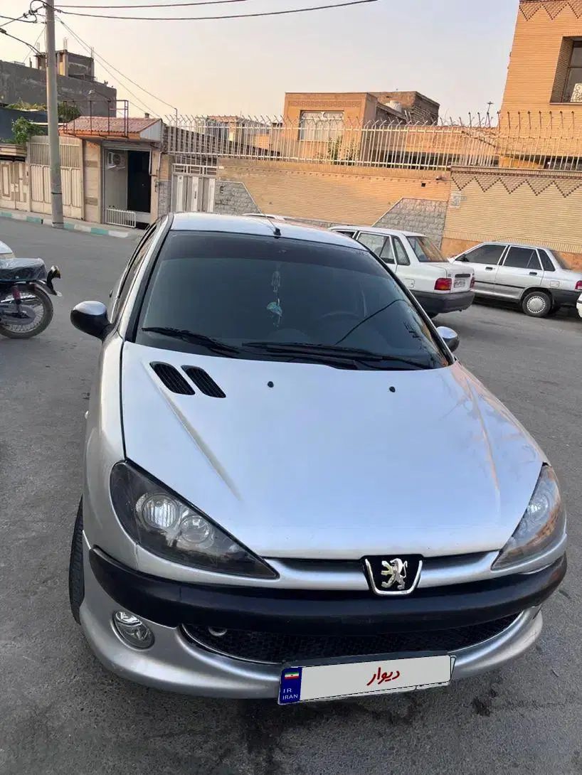 خودرو پژو، ۲۰۶ صندوق دار آگهی ann_20414203