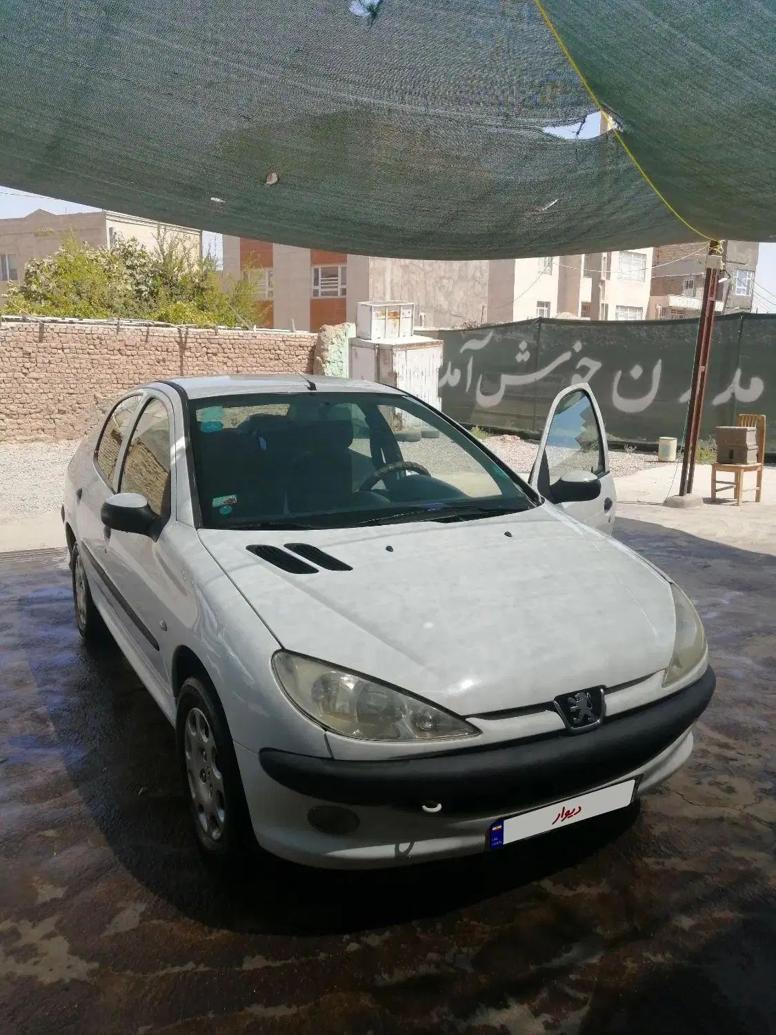 پژو ۲۰۶ صندوق دار v8 - 1392