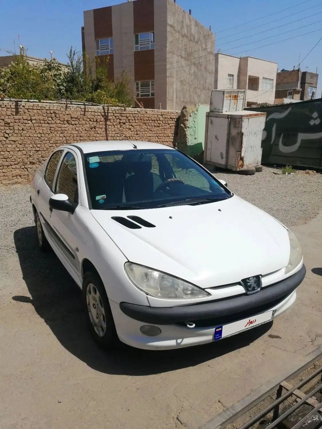 پژو ۲۰۶ صندوق دار v8 - 1392