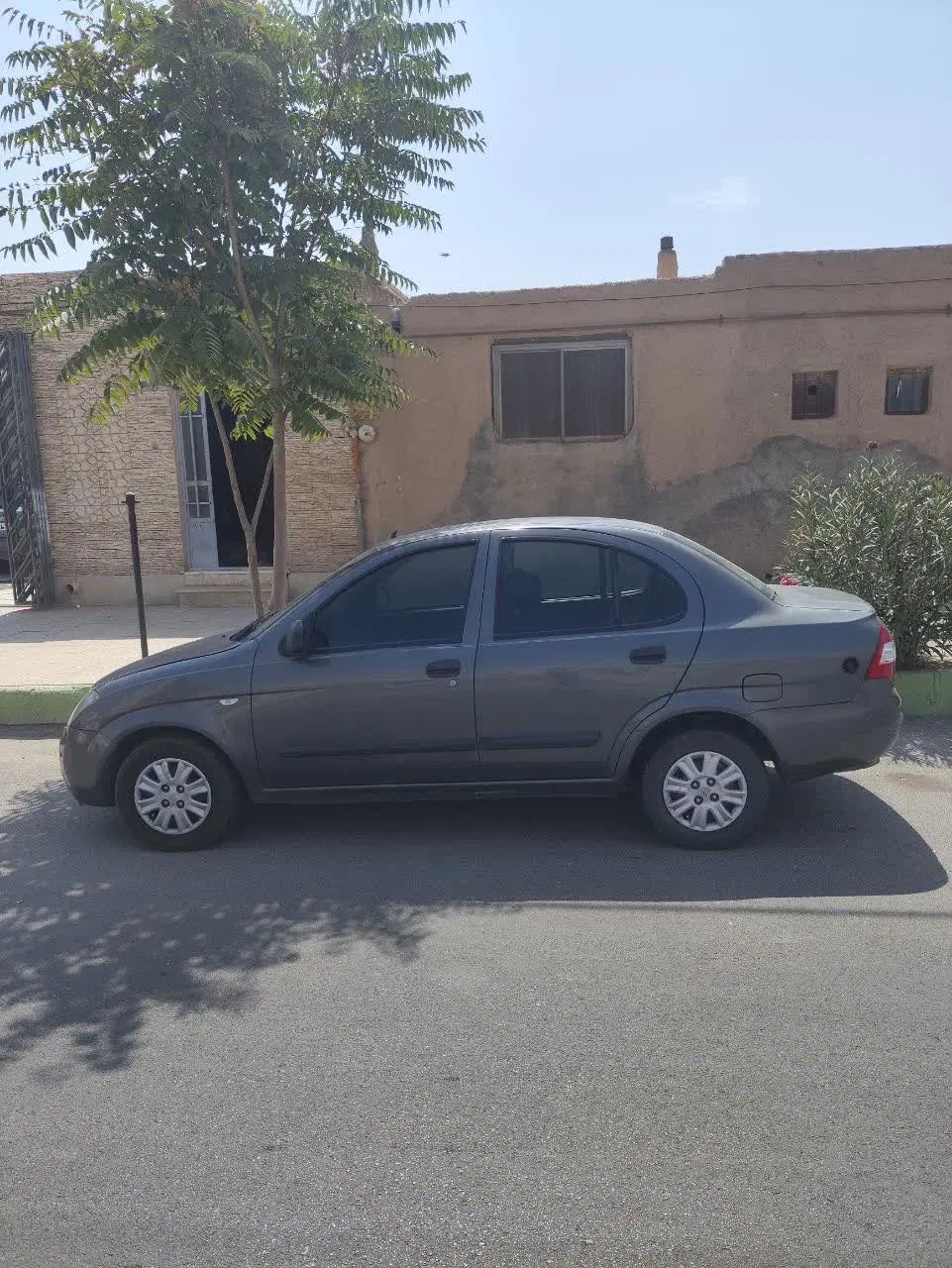 تیبا صندوق دار SX - 1393