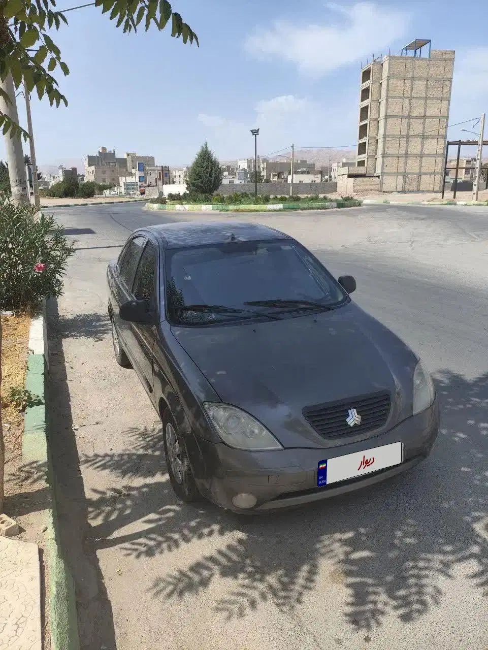 تیبا صندوق دار SX - 1393