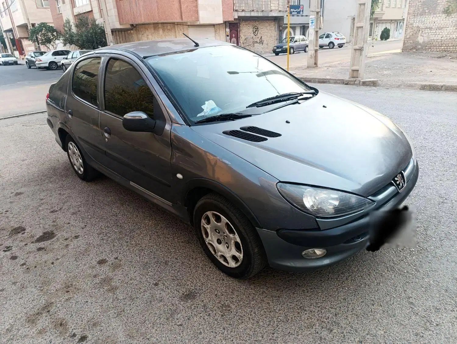 پژو ۲۰۶ صندوق دار v8 - 1390
