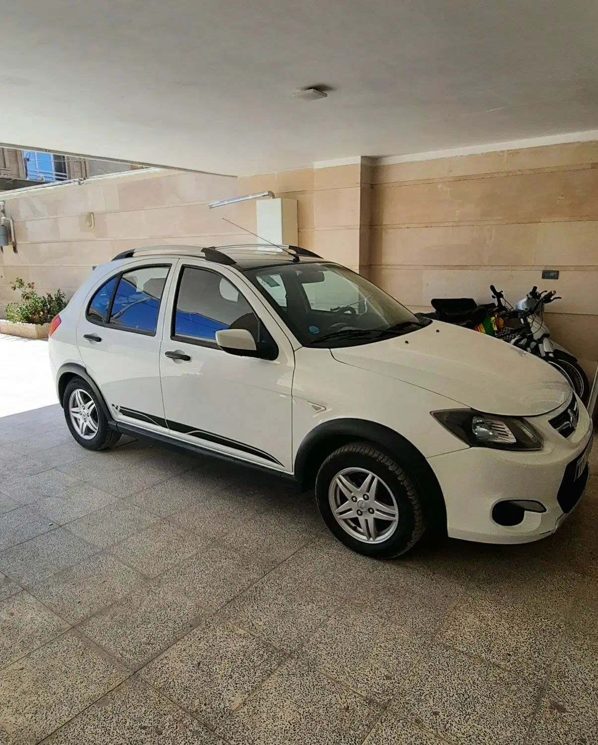 خودرو کوییک، R آگهی ann_20414869