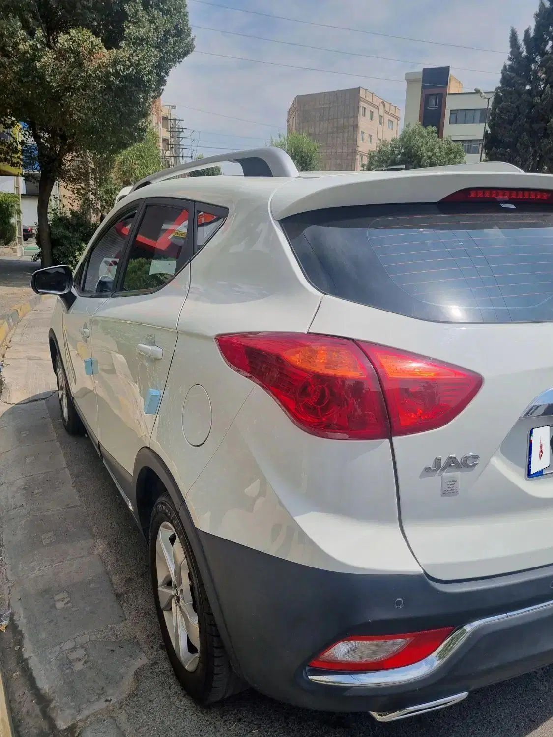 جک S3 اتوماتیک - 1402