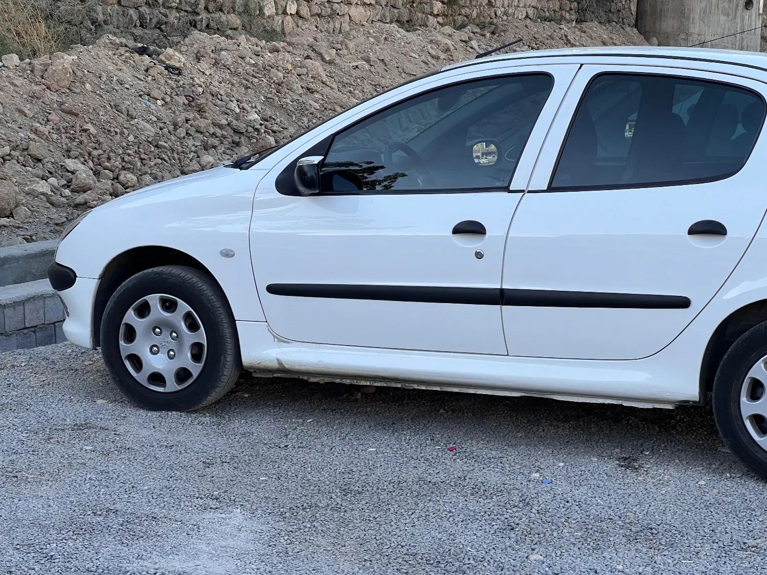پژو ۲۰۶ صندوق دار v8 - 1396