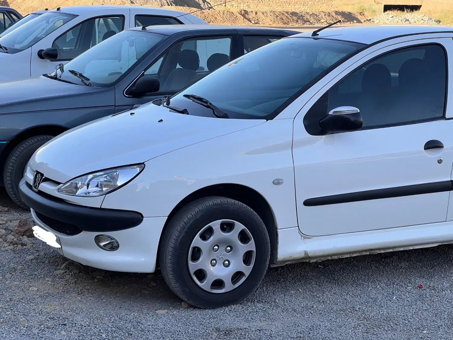 پژو ۲۰۶ صندوق دار v8 - 1396