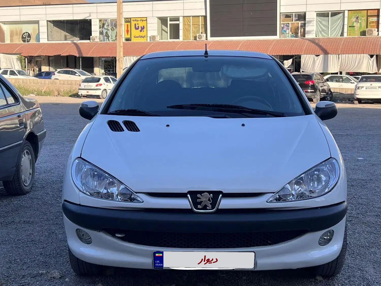پژو ۲۰۶ صندوق دار v8 - 1396