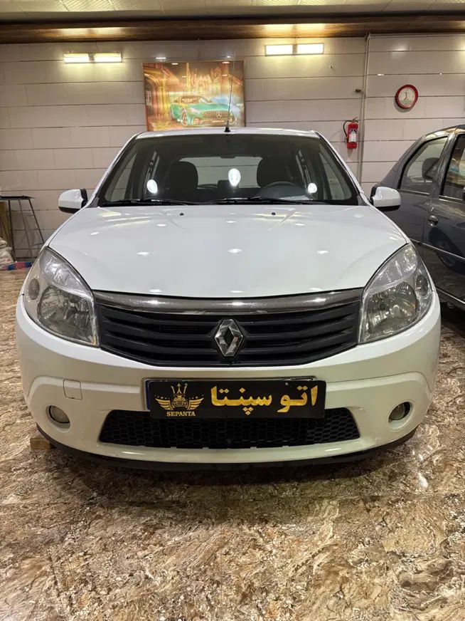رنو ساندرو اتوماتیک - 1395