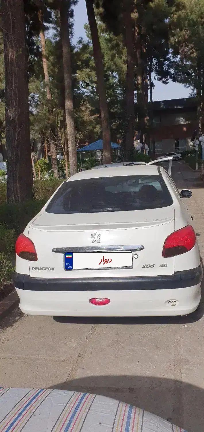 پژو ۲۰۶ صندوق دار v8 - 1388