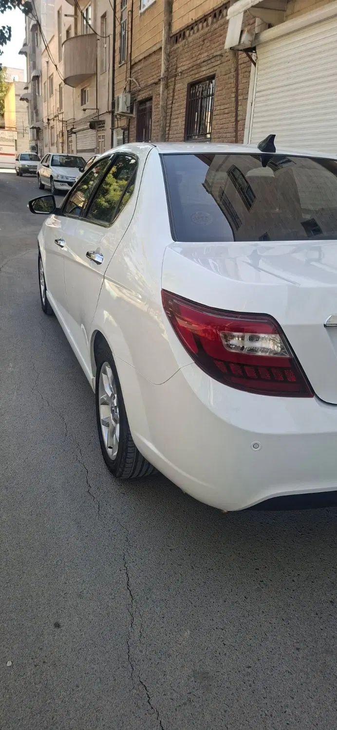 دنا پلاس توربو 6 دنده - 1401