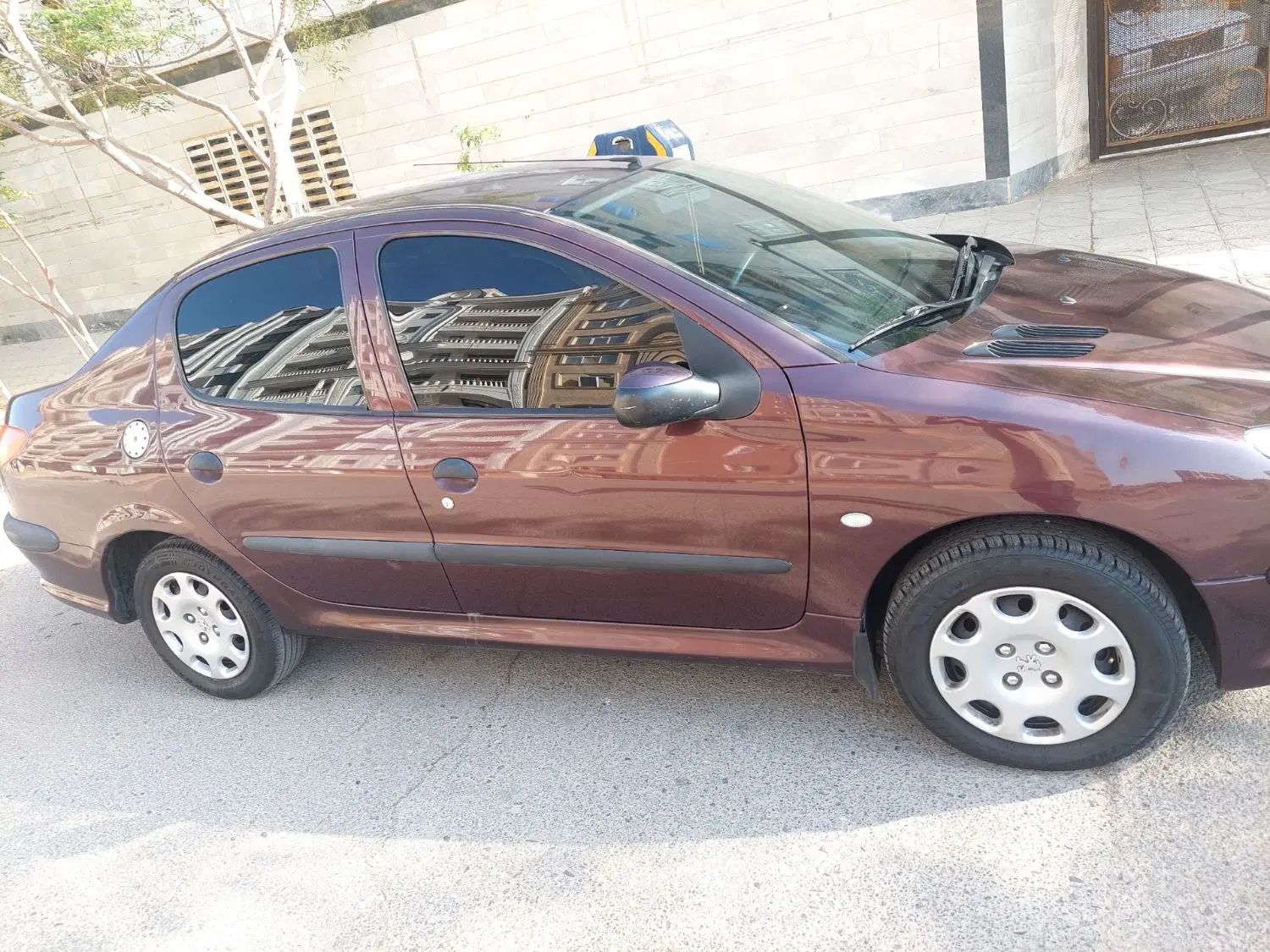 پژو ۲۰۶ صندوق دار v8 - 1393