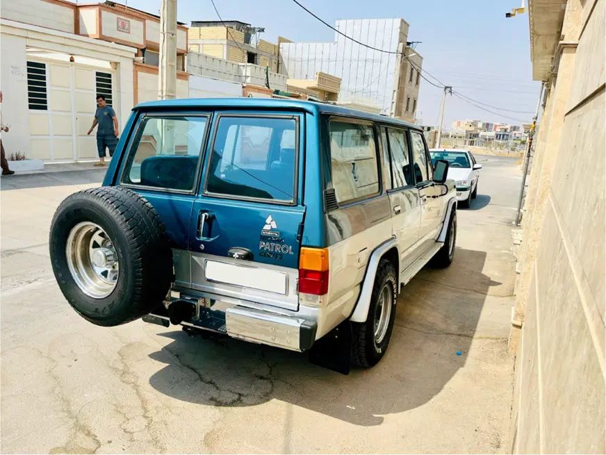 نیسان پاترول چهار درب 6 سیلندر - 1376